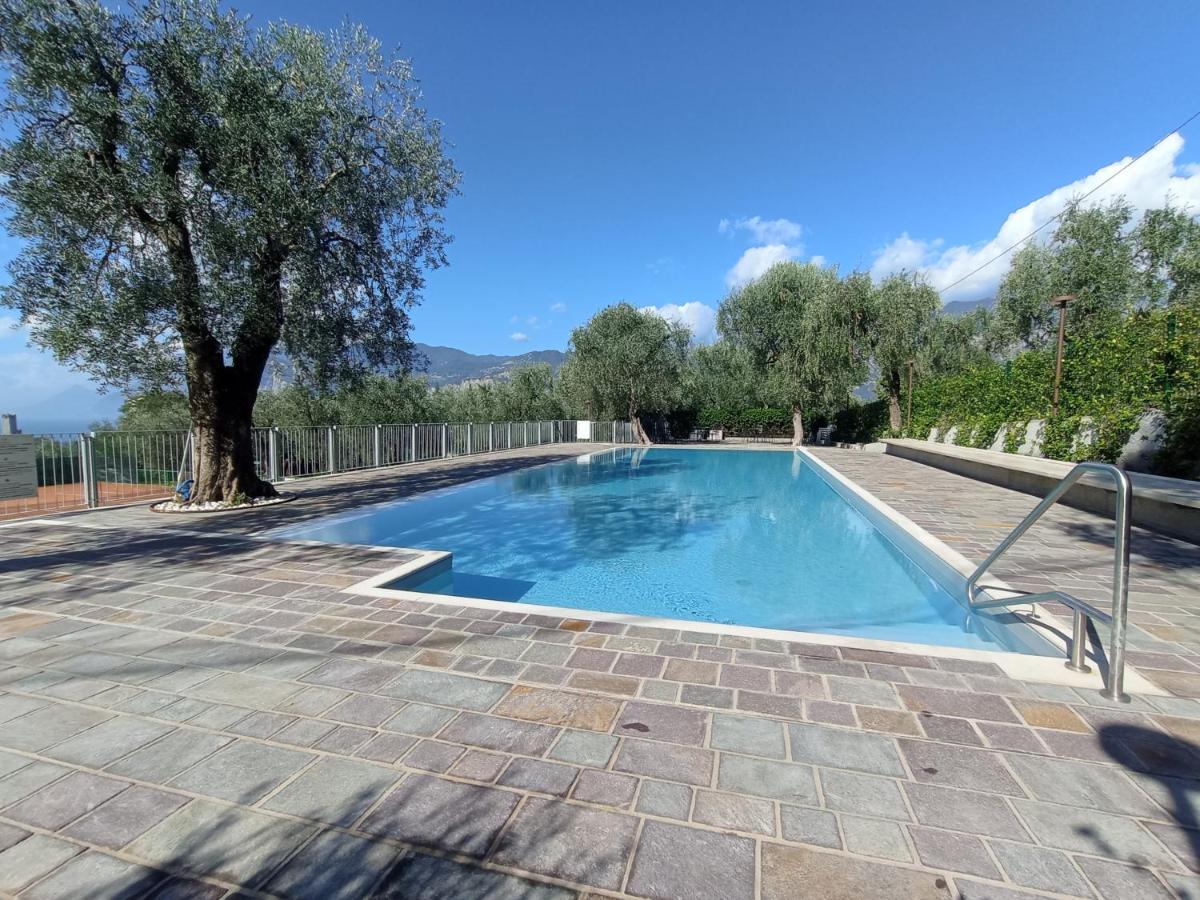Apartament Luna Wifi Free - Malcesine Bagian luar foto