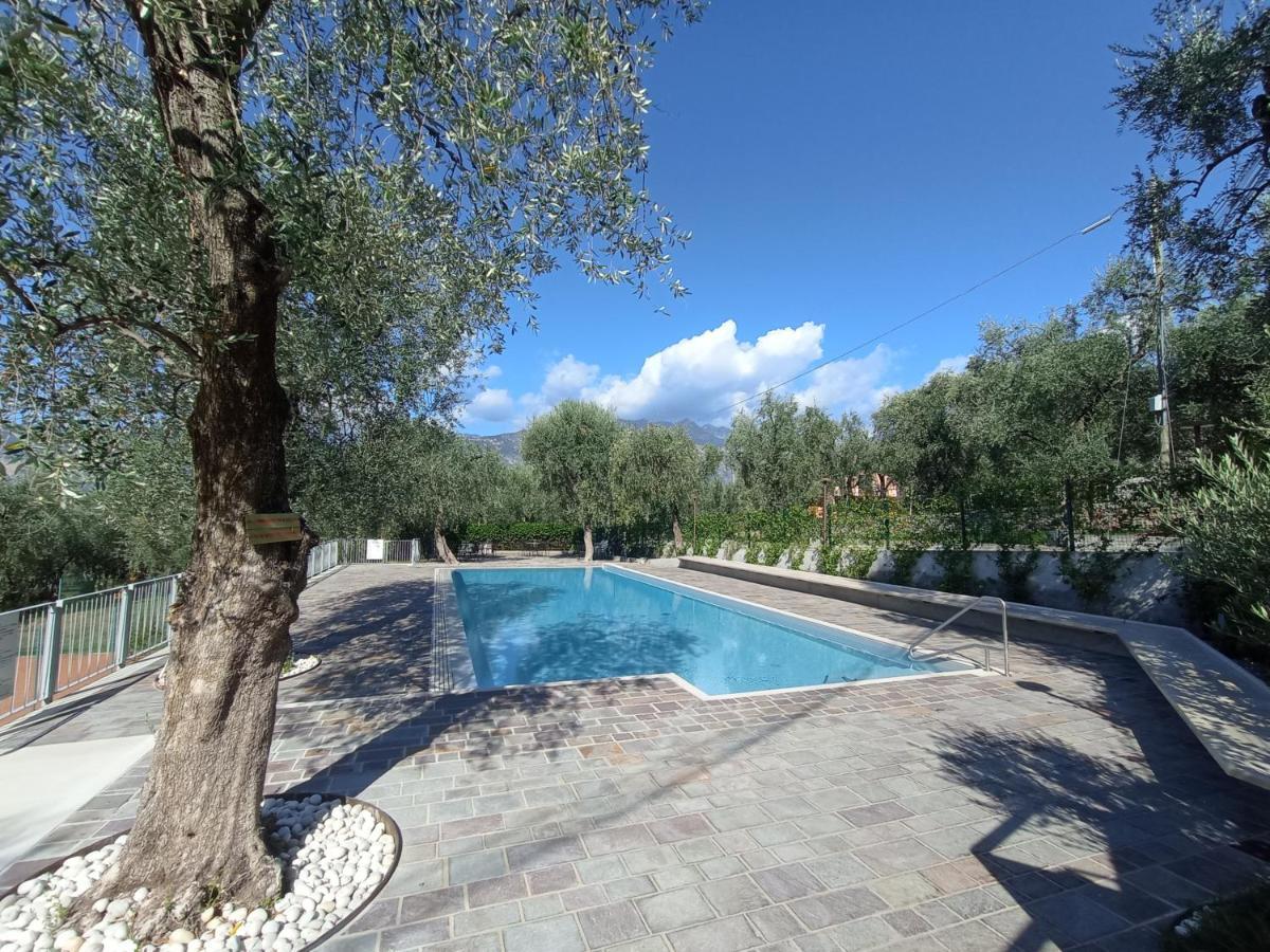 Apartament Luna Wifi Free - Malcesine Bagian luar foto