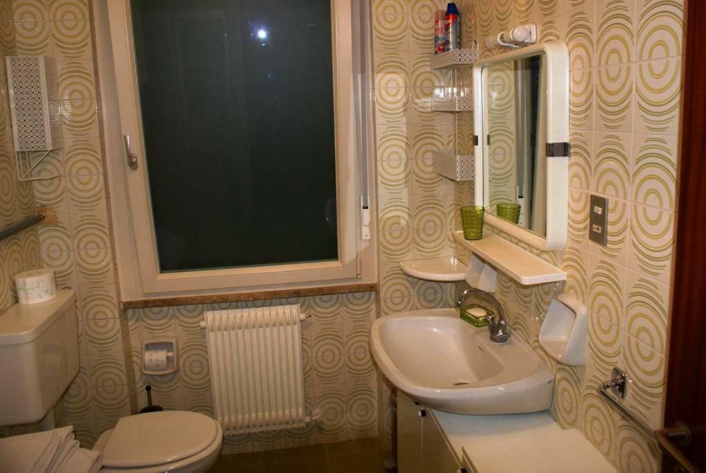 Apartament Luna Wifi Free - Malcesine Bagian luar foto