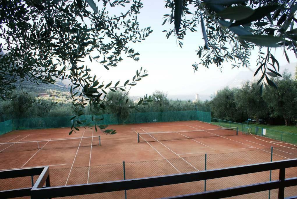Apartament Luna Wifi Free - Malcesine Bagian luar foto