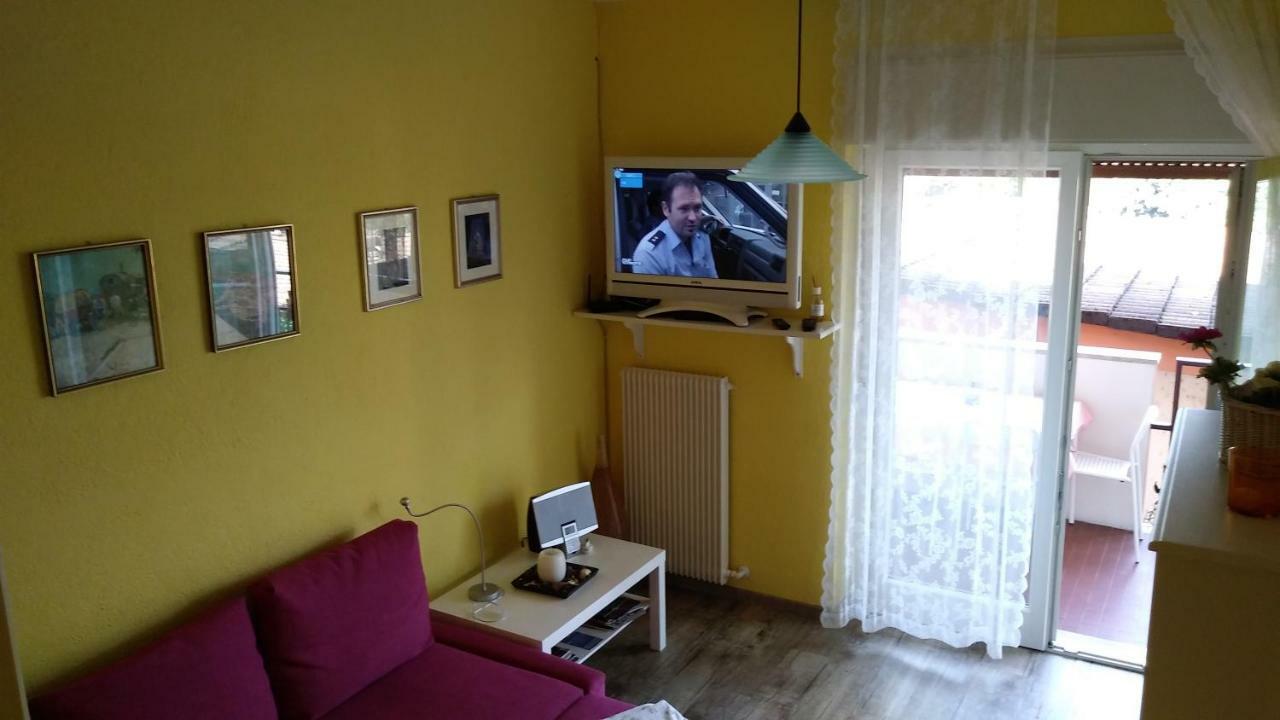 Apartament Luna Wifi Free - Malcesine Bagian luar foto